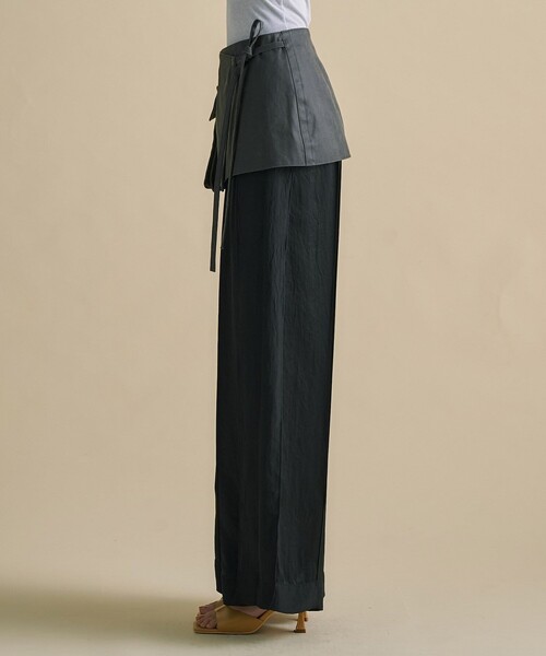 UNITED TOKYO(ユナイテッドトウキョウ)の「【2way】Vintage Leather Belted Satin PT|レイヤード/秋服/細見え(その他パンツ・レディース・ブラック/ブラウン・1/2)」の9枚目の写真