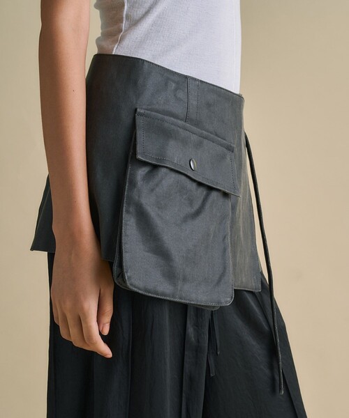 UNITED TOKYO(ユナイテッドトウキョウ)の「【2way】Vintage Leather Belted Satin PT|レイヤード/秋服/細見え(その他パンツ・レディース・ブラック/ブラウン・1/2)」の14枚目の写真