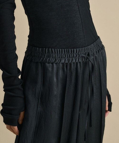 UNITED TOKYO(ユナイテッドトウキョウ)の「【2way】Vintage Leather Belted Satin PT|レイヤード/秋服/細見え(その他パンツ・レディース・ブラック/ブラウン・1/2)」の19枚目の写真