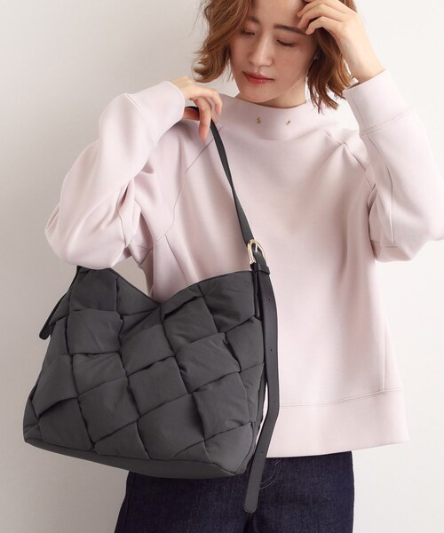 grove（グローブ）の「【撥水】ナイロンメッシュワンショルダー（ショルダーバッグ・レディース・ライトベージュ/ブラック/ダークグレー・00）」の3枚目の写真