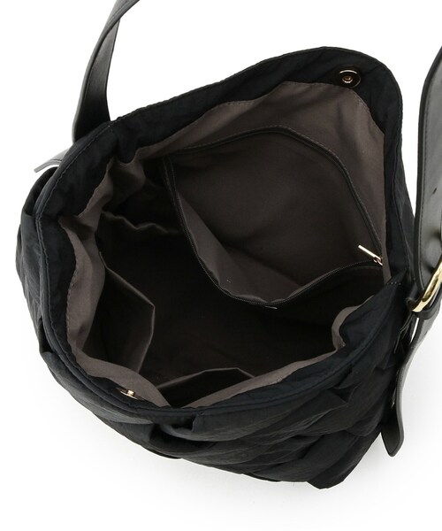 grove（グローブ）の「【撥水】ナイロンメッシュワンショルダー（ショルダーバッグ・レディース・ライトベージュ/ブラック/ダークグレー・00）」の4枚目の写真