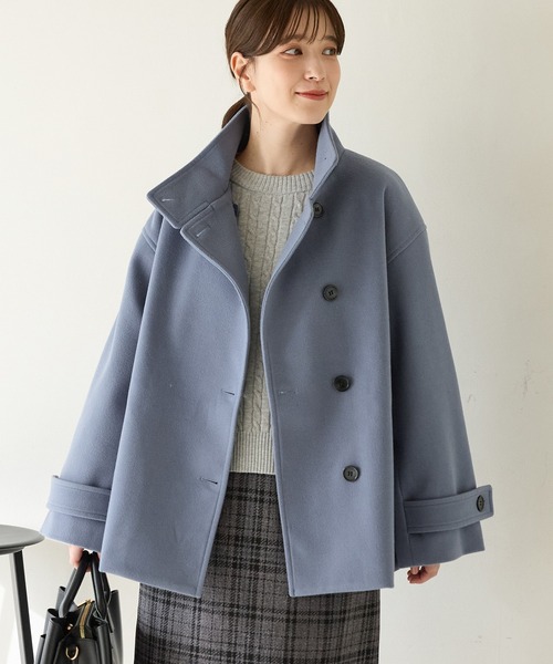 Honeys（ハニーズ）の「【抗菌防臭・静電気軽減】スタンドハーフ丈コート（その他アウター・レディース・グレイッシュブルー/ライトグレー系/ベージュ/ブラック/アイボリー・L/3L/S/M/LL）」の5枚目の写真