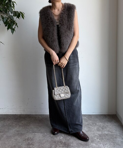 DouDou（ドゥドゥ）の「【WEB限定】ラメファーベスト（ベスト・レディース・チャコールグレー/ベージュ・FREE）」の3枚目の写真