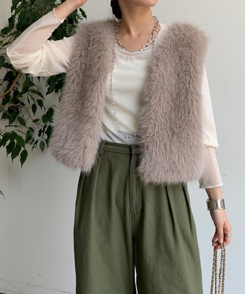 DouDou（ドゥドゥ）の「【WEB限定】ラメファーベスト（ベスト・レディース・チャコールグレー/ベージュ・FREE）」の19枚目の写真