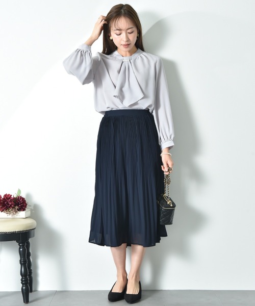INTERPLANET（インタープラネット）の「シフォンジョーゼットプリーツスカート（スカート・レディース・ネイビー/ライトベージュ・FREE）」の19枚目の写真