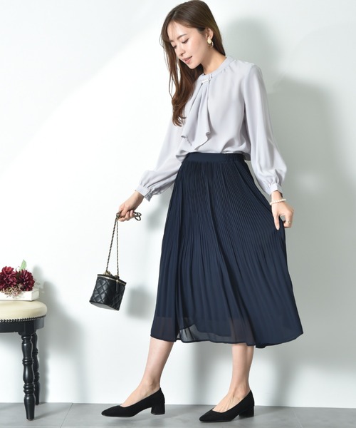 INTERPLANET（インタープラネット）の「シフォンジョーゼットプリーツスカート（スカート・レディース・ネイビー/ライトベージュ・FREE）」の22枚目の写真