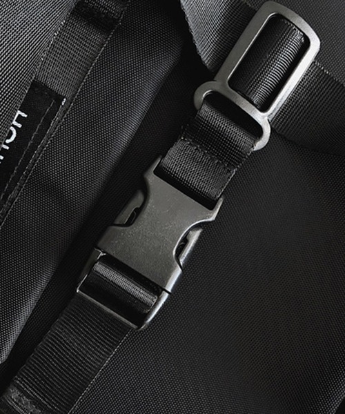 CALIFORNIA OUTFITTERS(カリフォルニア アウトフィッターズ)の「9C77 ワンショルダー ボディバッグ(ボディバッグ/ウエストポーチ・メンズ・ブラック・ONESIZE)」の10枚目の写真