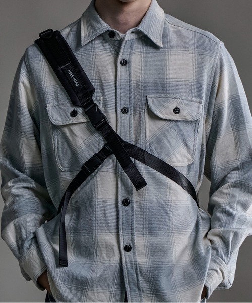 CALIFORNIA OUTFITTERS(カリフォルニア アウトフィッターズ)の「9C77 ワンショルダー ボディバッグ(ボディバッグ/ウエストポーチ・メンズ・ブラック・ONESIZE)」の11枚目の写真