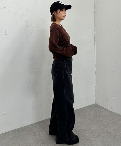 archives(アルシーヴ)の「ドロストギャザーカットTOPS(Tシャツ/カットソー・レディース・ブラック/チャコールグレー/ブラウン・MEDIUM)」の10枚目の写真