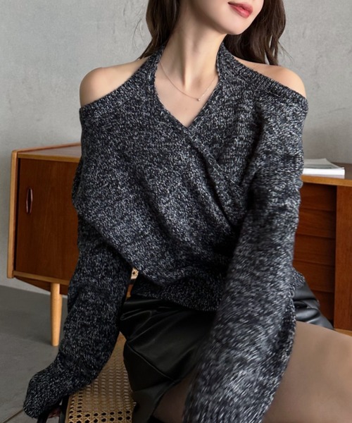 Eclat one(エクラワン)の「【Eclat one】オフショルダー風 メランジ カシュクールニット(ニット/セーター・レディース・ブラック/ブラウン/ライトグレー・FREE)」の12枚目の写真