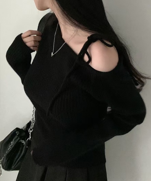 SallyLunn（サリーラン）の「サイドショルダーオープンニット（ニット/セーター・レディース・ホワイト/レッド/ブラック・FREE）」の6枚目の写真
