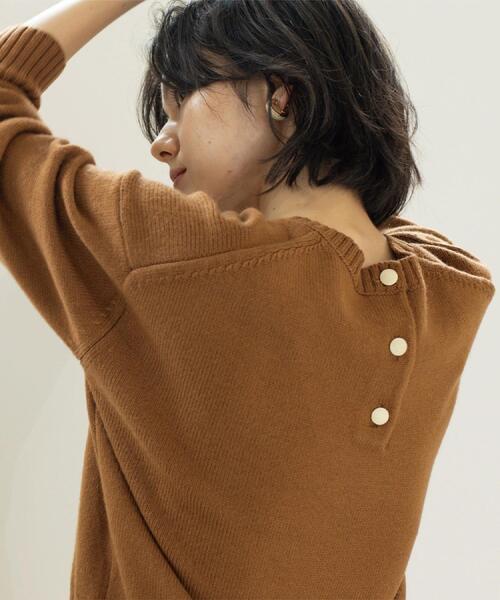 OPAQUE.CLIP（オペークドットクリップ）の「バックボタンリラクシーニット【洗濯機OK】（ニット/セーター・レディース・ブルー系その他/グリーン/キャメル/ピンク系/ブルー系5/オフホワイト/チャコールグレー/パープル系2・36/38/40/42）」の20枚目の写真