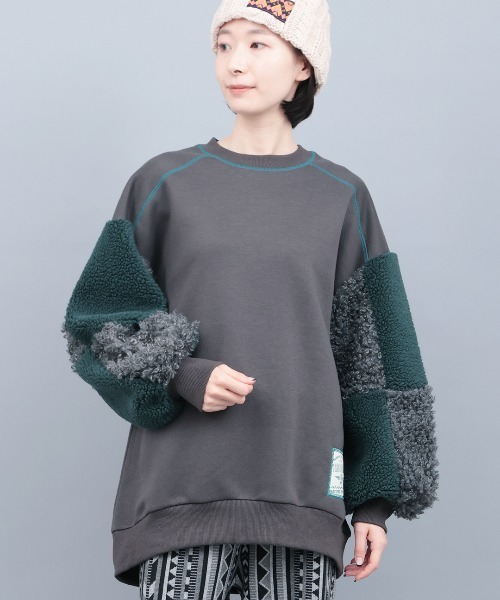 チチカカ（チチカカ）の「裏起毛ｘボアスリーブプルオーバー（スウェット・レディース・ベージュ/ブルーグリーン/チャコールグレー・FREE）」の2枚目の写真