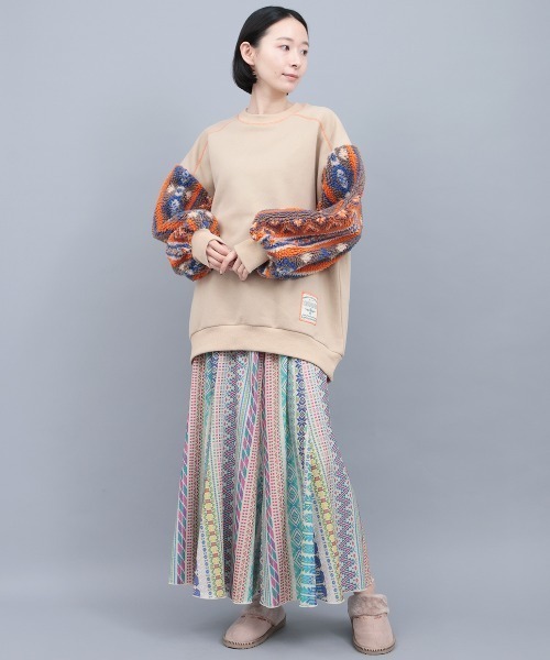 チチカカ（チチカカ）の「裏起毛ｘボアスリーブプルオーバー（スウェット・レディース・ベージュ/ブルーグリーン/チャコールグレー・FREE）」の5枚目の写真