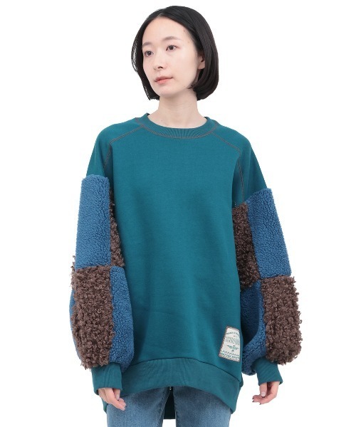 チチカカ（チチカカ）の「裏起毛ｘボアスリーブプルオーバー（スウェット・レディース・ベージュ/ブルーグリーン/チャコールグレー・FREE）」の9枚目の写真