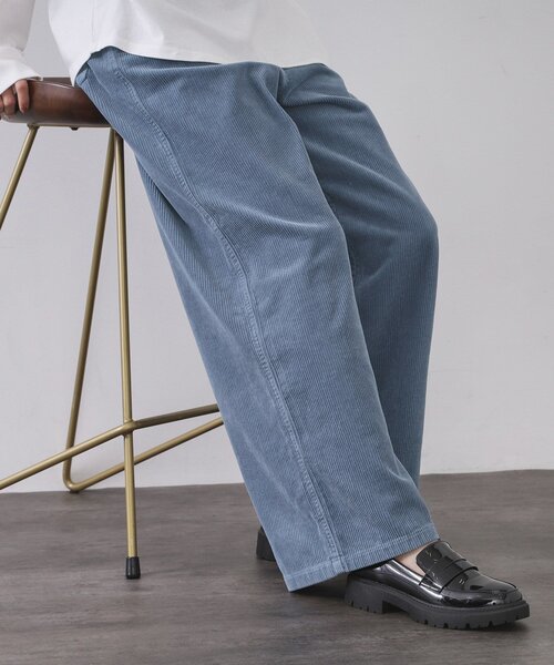 OPAQUE.CLIP(オペークドットクリップ)の「コーデュロイワイドパンツ【洗濯機OK】(その他パンツ・レディース・ブラウン系/ライトブルー/キャメル・38/40/42)」の3枚目の写真