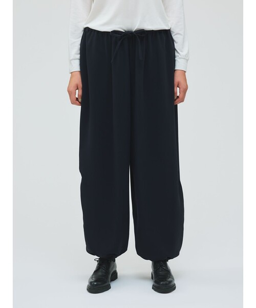 mizuiroind（ミズイロインド）の「mizuiro ind ドローストリングヘムパンツ（その他パンツ・レディース・ブラック/ベージュ/ネイビー・FREE）」の11枚目の写真