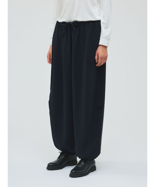 mizuiroind（ミズイロインド）の「mizuiro ind ドローストリングヘムパンツ（その他パンツ・レディース・ブラック/ベージュ/ネイビー・FREE）」の12枚目の写真