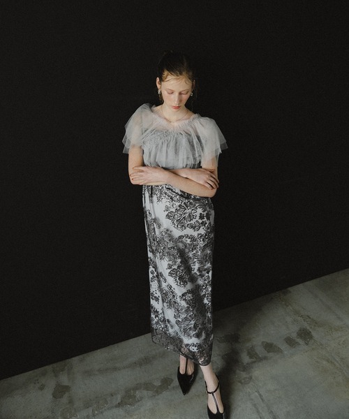 et.UNiVER（エトユニベール）の「Layered tulle dress（ドレス・レディース・ベージュ/ブラック/グレー・SMALL/LARGE/MEDIUM）」の2枚目の写真