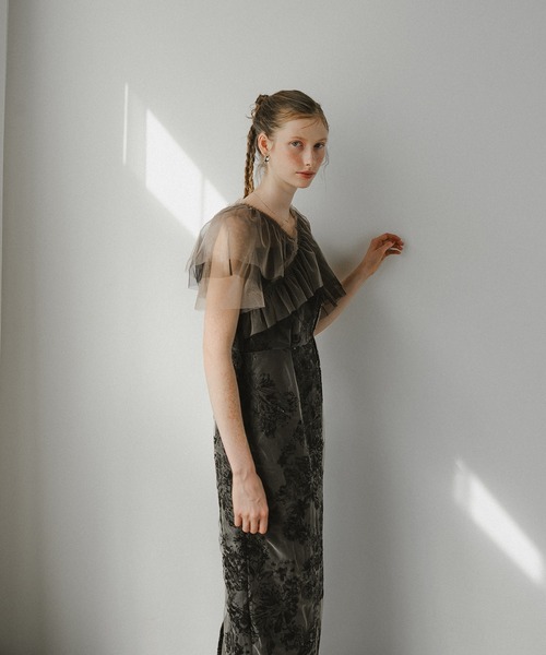 et.UNiVER（エトユニベール）の「Layered tulle dress（ドレス・レディース・ベージュ/ブラック/グレー・SMALL/LARGE/MEDIUM）」の13枚目の写真