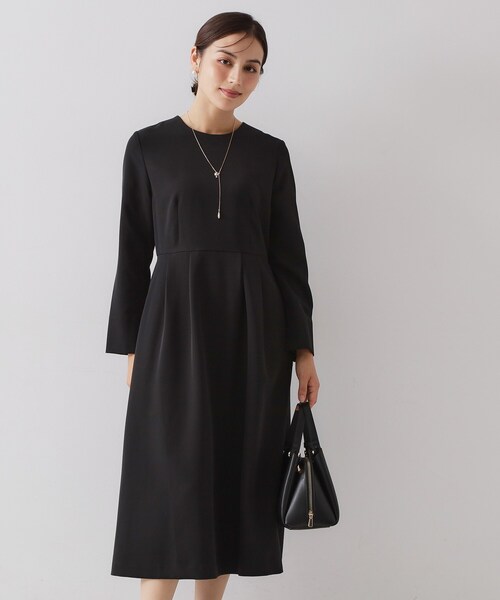 OPAQUE.CLIP(オペークドットクリップ)の「≪通勤・セレモニー対応≫フィットアンドフレアワンピースダブルクロス【洗濯機OK】(ワンピース・レディース・ブラック/ネイビー・42/40/38/36)」の1枚目の写真