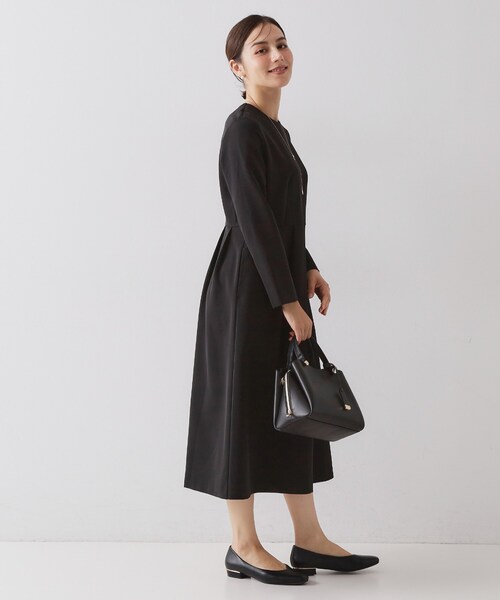 OPAQUE.CLIP(オペークドットクリップ)の「≪通勤・セレモニー対応≫フィットアンドフレアワンピースダブルクロス【洗濯機OK】(ワンピース・レディース・ブラック/ネイビー・42/40/38/36)」の5枚目の写真