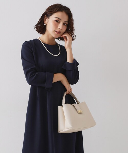 OPAQUE.CLIP(オペークドットクリップ)の「≪通勤・セレモニー対応≫フィットアンドフレアワンピースダブルクロス【洗濯機OK】(ワンピース・レディース・ブラック/ネイビー・42/40/38/36)」の7枚目の写真