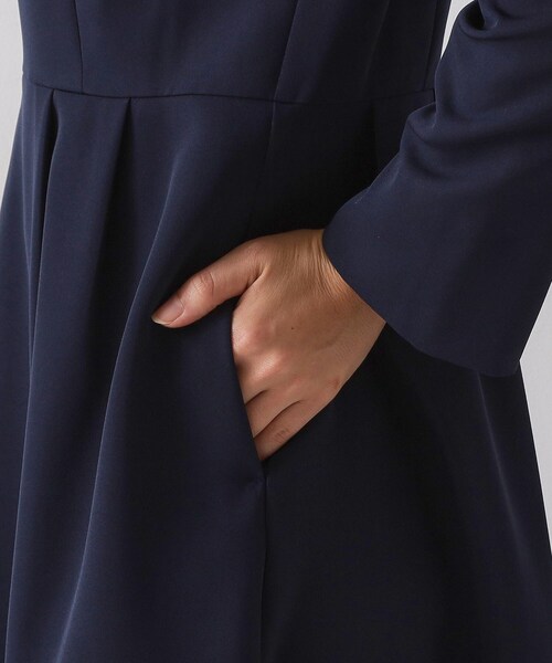 OPAQUE.CLIP(オペークドットクリップ)の「≪通勤・セレモニー対応≫フィットアンドフレアワンピースダブルクロス【洗濯機OK】(ワンピース・レディース・ブラック/ネイビー・42/40/38/36)」の19枚目の写真