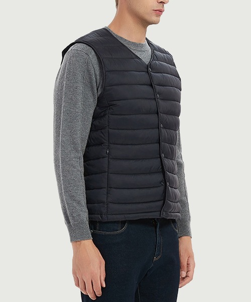 Cloudstyle（クラウドスタイル）の「【Cloudstyle】Vネック ダウンベスト（ベスト・メンズ・グレー/ブラック系その他/ブラック/グレー系その他/ブラック系その他2/ブルー系その他2/ワインレッド/ネイビー/ブルー系その他・LARGE/X-LARGE/XX-LARGE/SMALL/MEDIUM）」の17枚目の写真