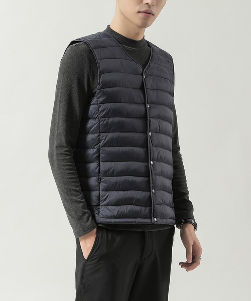 Cloudstyle（クラウドスタイル）の「【Cloudstyle】Vネック ダウンベスト（ベスト・メンズ・グレー/ブラック系その他/ブラック/グレー系その他/ブラック系その他2/ブルー系その他2/ワインレッド/ネイビー/ブルー系その他・LARGE/X-LARGE/XX-LARGE/SMALL/MEDIUM）」の22枚目の写真