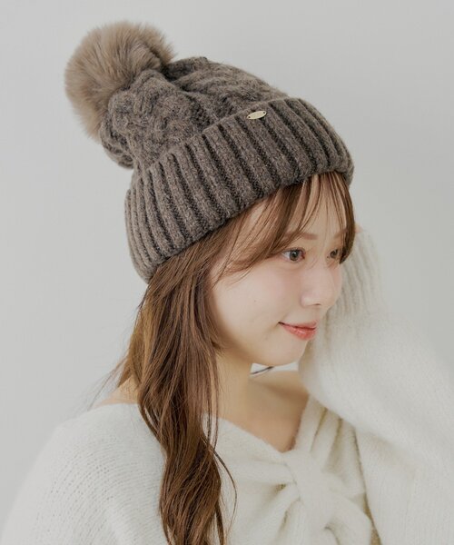 Chico(チコ)の「ファー付きケーブルニット帽(ハット・レディース・ベージュ/アイボリー/ブラウン・FREE)」の10枚目の写真