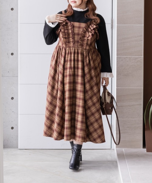 CLETTE（クレット）の「CLETTEオリジナルフリルデザインチェック柄キャミワンピース（ワンピース・レディース・ブラウン/アイボリー/ブルー・LL/3L/4L）」の2枚目の写真