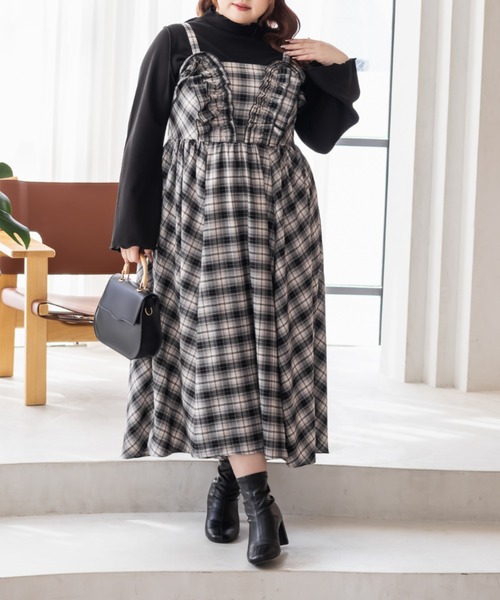 CLETTE（クレット）の「CLETTEオリジナルフリルデザインチェック柄キャミワンピース（ワンピース・レディース・ブラウン/アイボリー/ブルー・LL/3L/4L）」の4枚目の写真