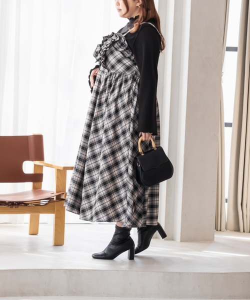 CLETTE（クレット）の「CLETTEオリジナルフリルデザインチェック柄キャミワンピース（ワンピース・レディース・ブラウン/アイボリー/ブルー・LL/3L/4L）」の6枚目の写真