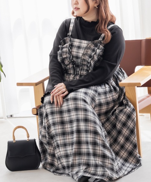 CLETTE（クレット）の「CLETTEオリジナルフリルデザインチェック柄キャミワンピース（ワンピース・レディース・ブラウン/アイボリー/ブルー・LL/3L/4L）」の8枚目の写真