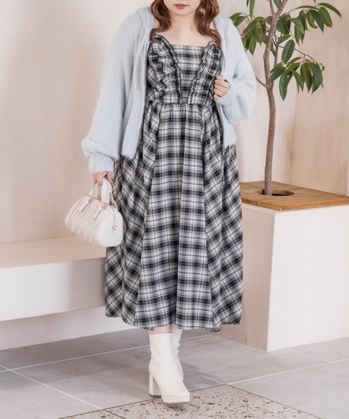 CLETTE（クレット）の「CLETTEオリジナルフリルデザインチェック柄キャミワンピース（ワンピース・レディース・ブラウン/アイボリー/ブルー・LL/3L/4L）」の9枚目の写真