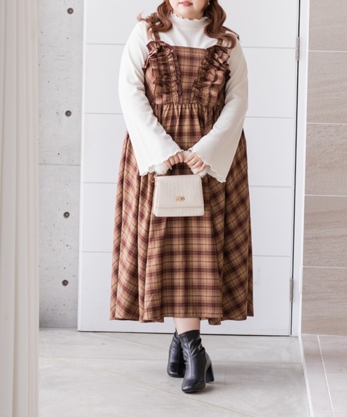 CLETTE（クレット）の「CLETTEオリジナルフリルデザインチェック柄キャミワンピース（ワンピース・レディース・ブラウン/アイボリー/ブルー・LL/3L/4L）」の10枚目の写真