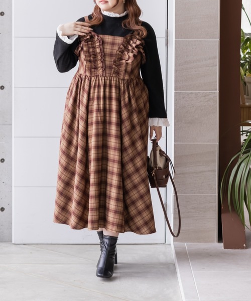 CLETTE（クレット）の「CLETTEオリジナルフリルデザインチェック柄キャミワンピース（ワンピース・レディース・ブラウン/アイボリー/ブルー・LL/3L/4L）」の13枚目の写真