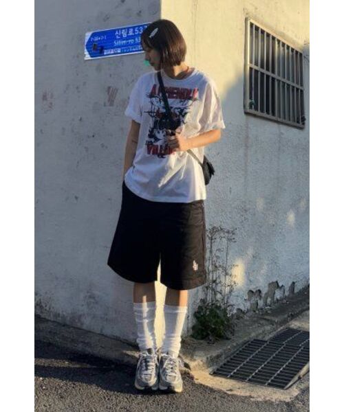 ESCAPEFROM(エスケープフロム)の「レッドフレンドリービランプリントオーバーサイズ半袖Tシャツホワイト(Tシャツ/カットソー・レディース・その他・SMALL/MEDIUM/LARGE)」の4枚目の写真