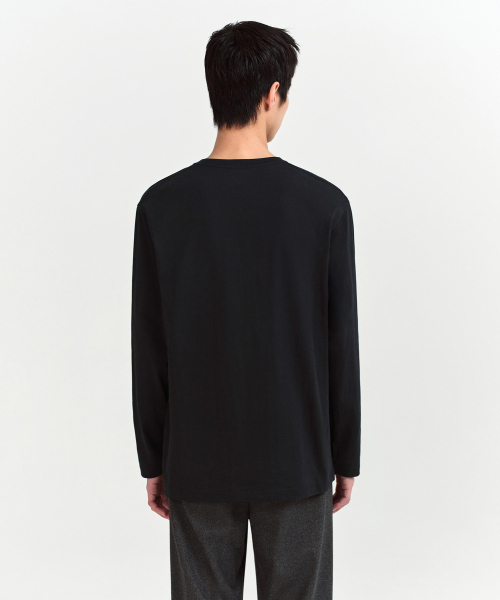 MUSINSA STANDARD（ムシンサスタンダード）の「ベーシック長袖Tシャツ[ブラック]（Tシャツ/カットソー・メンズ・その他・LARGE/X-LARGE/XX-LARGE/SMALL/MEDIUM/XXX-LARGE）」の3枚目の写真