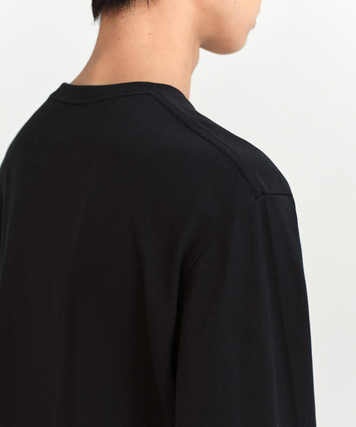 MUSINSA STANDARD（ムシンサスタンダード）の「ベーシック長袖Tシャツ[ブラック]（Tシャツ/カットソー・メンズ・その他・LARGE/X-LARGE/XX-LARGE/SMALL/MEDIUM/XXX-LARGE）」の5枚目の写真