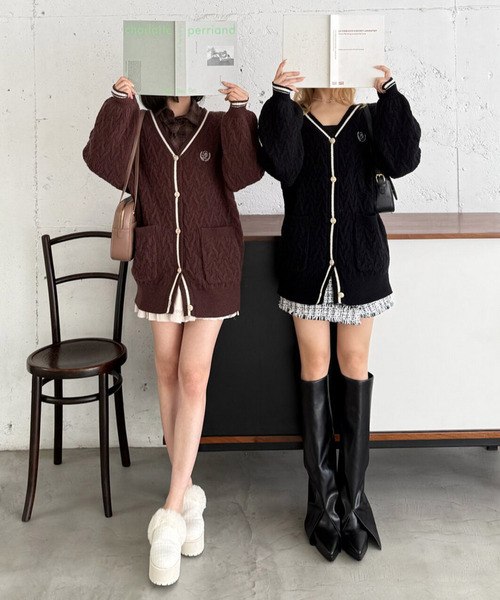 ROYAL PARTY(ロイヤルパーティー)の「エンブレム刺しゅうケーブルラインカーディガン(カーディガン/ボレロ・レディース・ブラック/グリーン/ブラウン・FREE)」の14枚目の写真