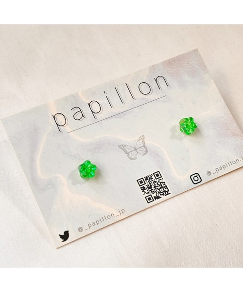 tone（トーン）の「【papillon】お花ピアス(MA)（ピアス（両耳用）・レディース・グリーン・FREE）」の3枚目の写真