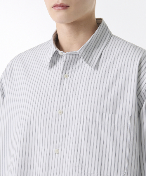 MUSINSA STANDARD（ムシンサスタンダード）の「リラックスドシャドーストライプポプリンシャツ[ホワイト/ストライプ]（シャツ/ブラウス・メンズ・その他・SMALL/MEDIUM/LARGE/X-LARGE/XX-LARGE）」の5枚目の写真
