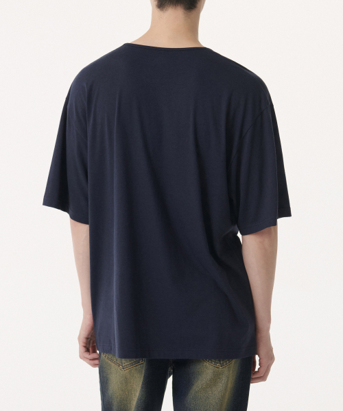 MUSINSA STANDARD（ムシンサスタンダード）の「リラックスドCRスcoopネックTシャツ[ネイビー]（Tシャツ/カットソー・メンズ・その他・MEDIUM/LARGE/X-LARGE/XX-LARGE/SMALL）」の3枚目の写真
