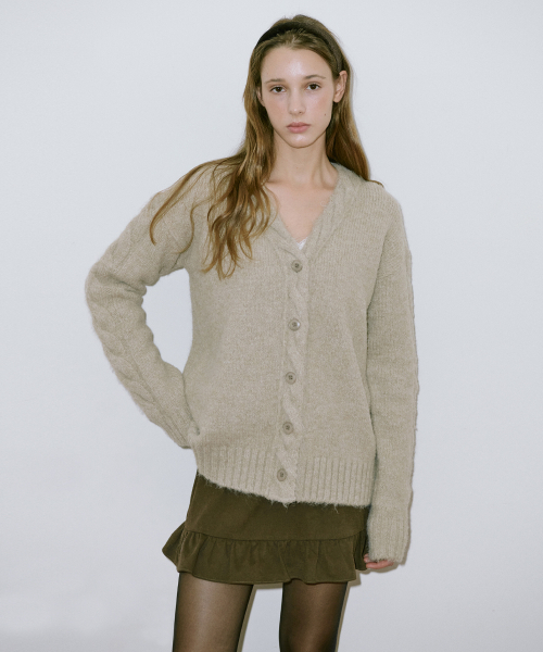 SINOON(シヌーン)の「Hairy Fisher Cardigan (Light Khaki)(カーディガン/ボレロ・レディース・オリーブ・FREE)」の4枚目の写真