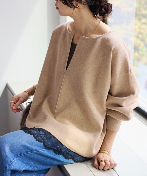 RIVE DROITE(リヴドロワ)の「【抜け感◎】キーネッククッションニット(ニット/セーター・レディース・オフホワイト/チャコールグレー/ベージュ・FREE)」の3枚目の写真