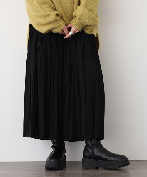 EGLANTINE(エグランティーヌ)の「EGLANTINE プリーツスカート(スカート・レディース・カーキ/ブラック/オレンジ/ダークグレー・40)」の5枚目の写真