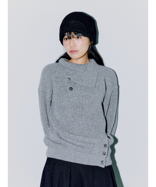 OAFISH(オアフィッシュ)の「ASYMMETRIC TURTLENECK KNIT, MELANGE(ニット/セーター・レディース・その他・FREE)」の2枚目の写真