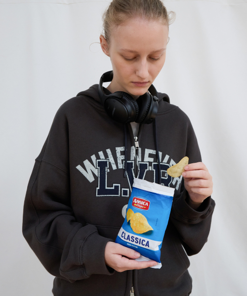 LEVAR（レバー）の「L.V.R Overlay Zip Hoodie - Sage Grey（パーカー・レディース・その他・F）」の3枚目の写真